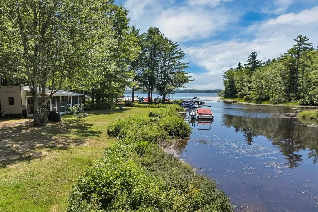 139 Governor Wentworth Highway Wolfeboro NH 03894