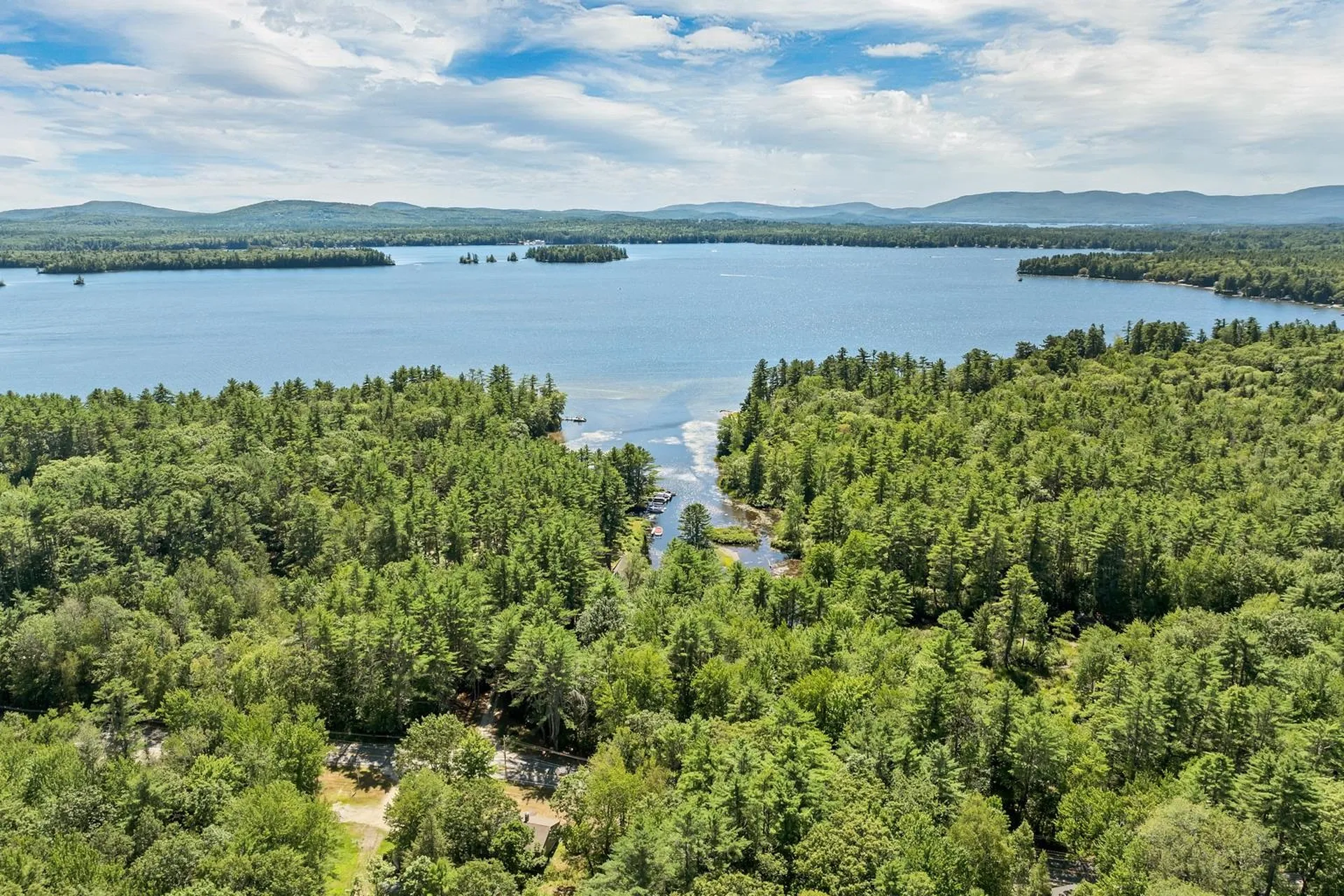 139 Governor Wentworth Highway Wolfeboro NH 03894