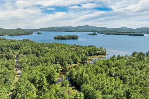 139 Governor Wentworth Highway Wolfeboro NH 03894