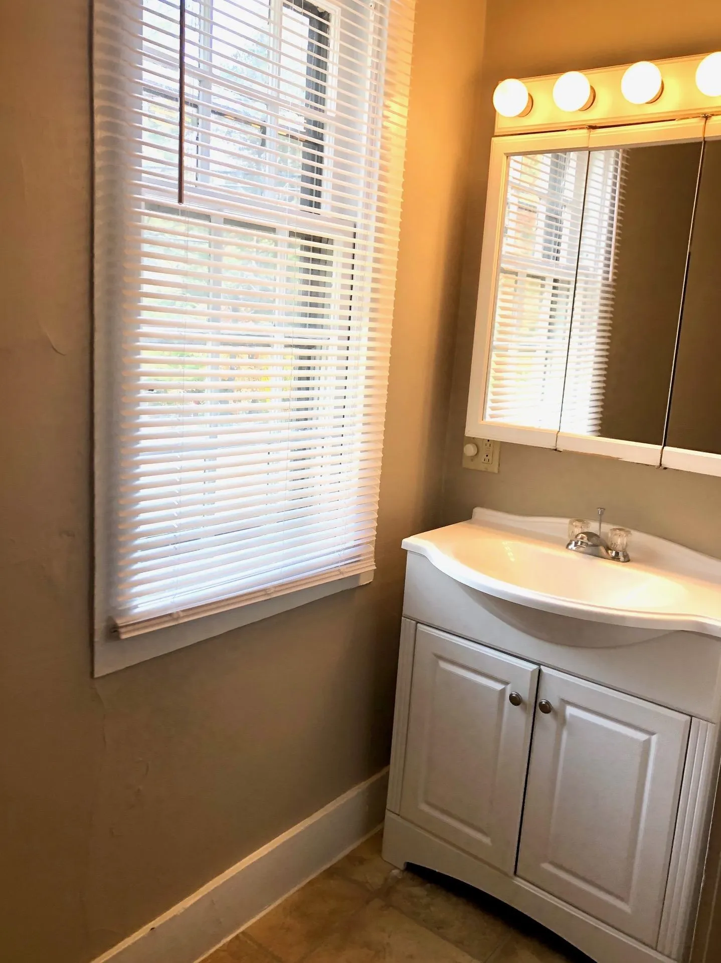 799 Elm Street Milford NH 03055