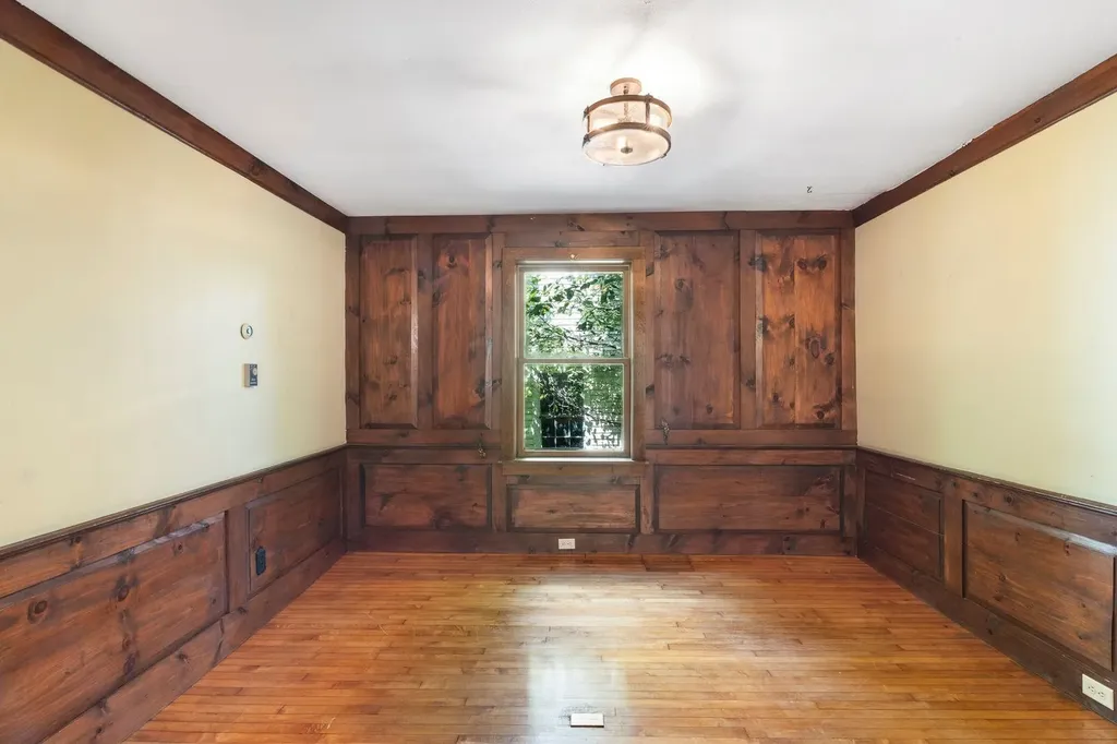 76 Spruce Street Brattleboro VT 05301