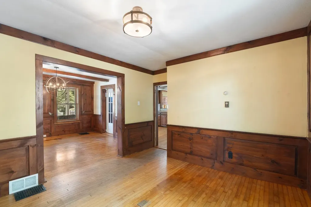 76 Spruce Street Brattleboro VT 05301