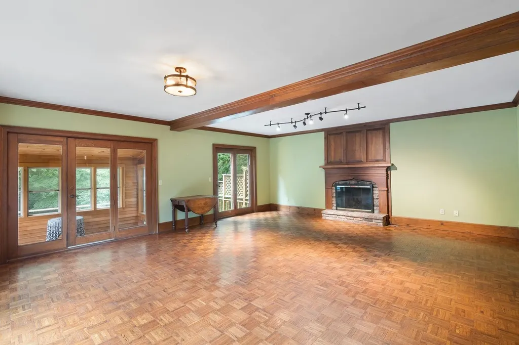 76 Spruce Street Brattleboro VT 05301