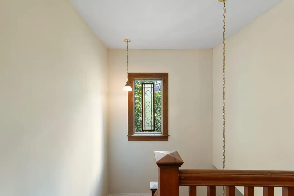 76 Spruce Street Brattleboro VT 05301