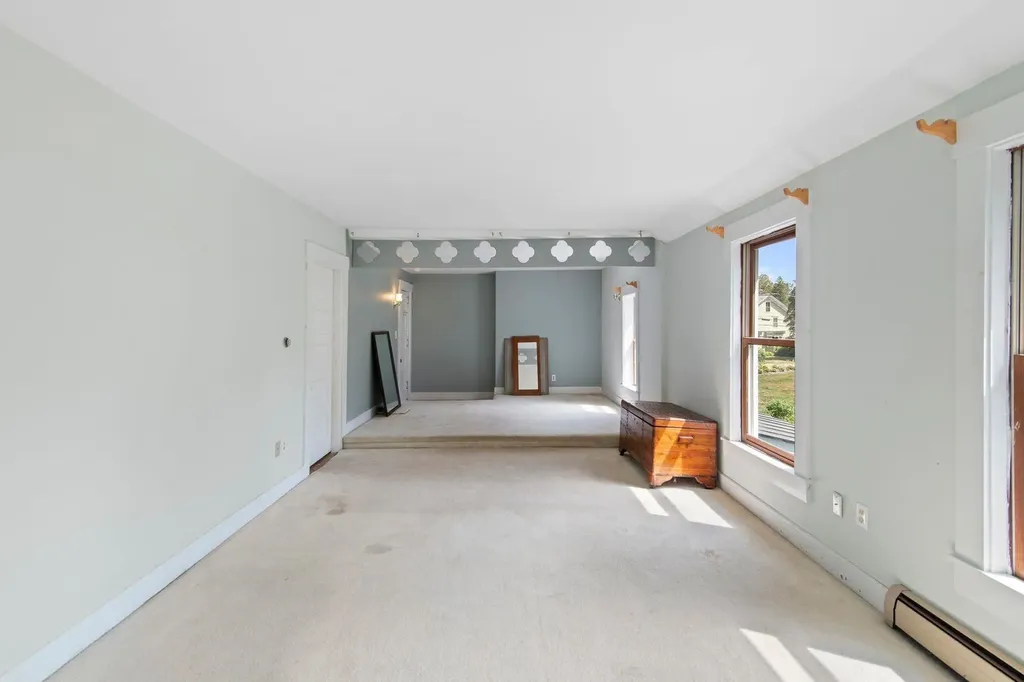 76 Spruce Street Brattleboro VT 05301