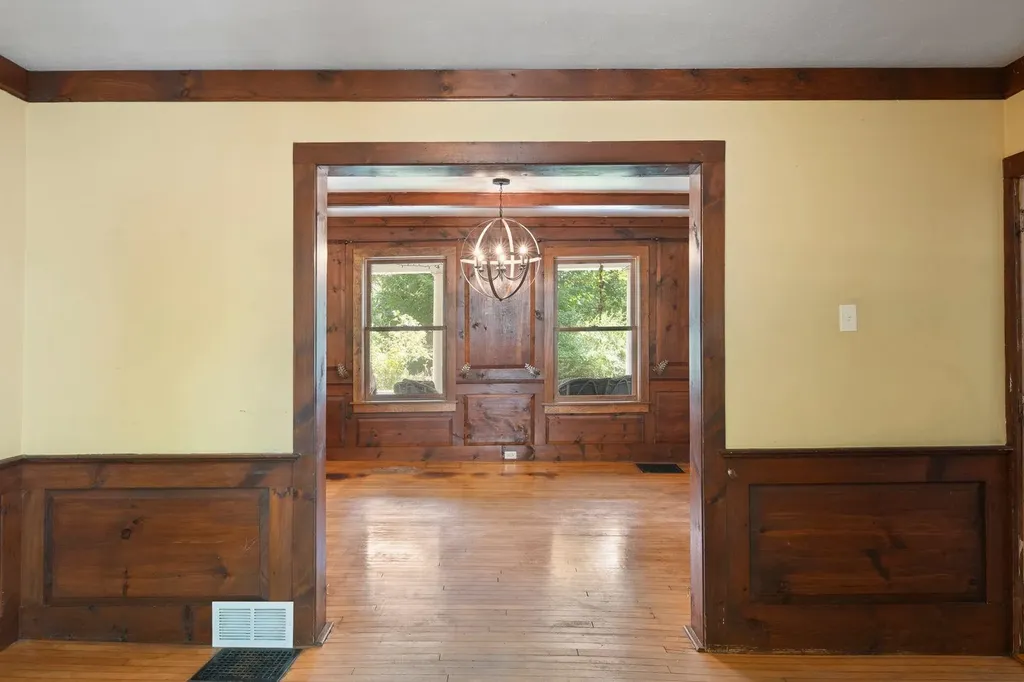 76 Spruce Street Brattleboro VT 05301