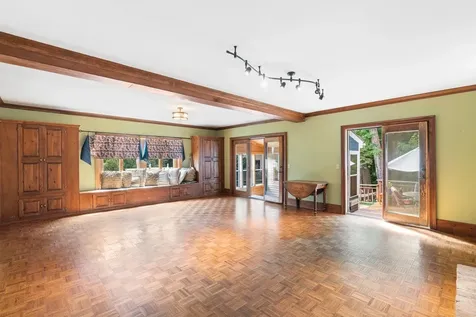 76 Spruce Street Brattleboro VT 05301