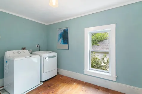 76 Spruce Street Brattleboro VT 05301