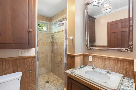 76 Spruce Street Brattleboro VT 05301