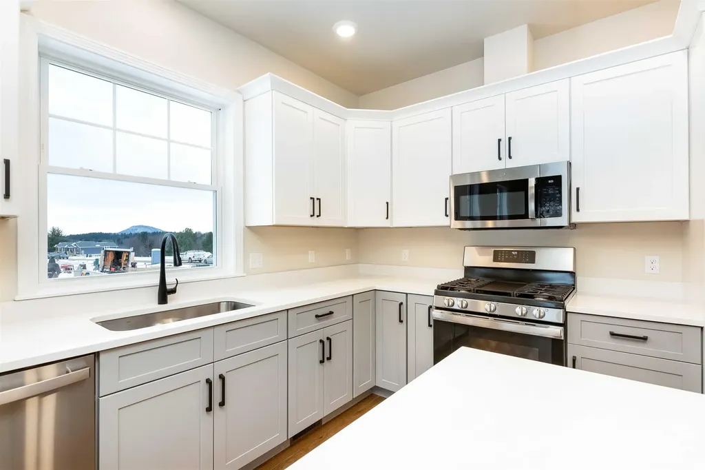 17 Dogwood Circle Milton VT 05468