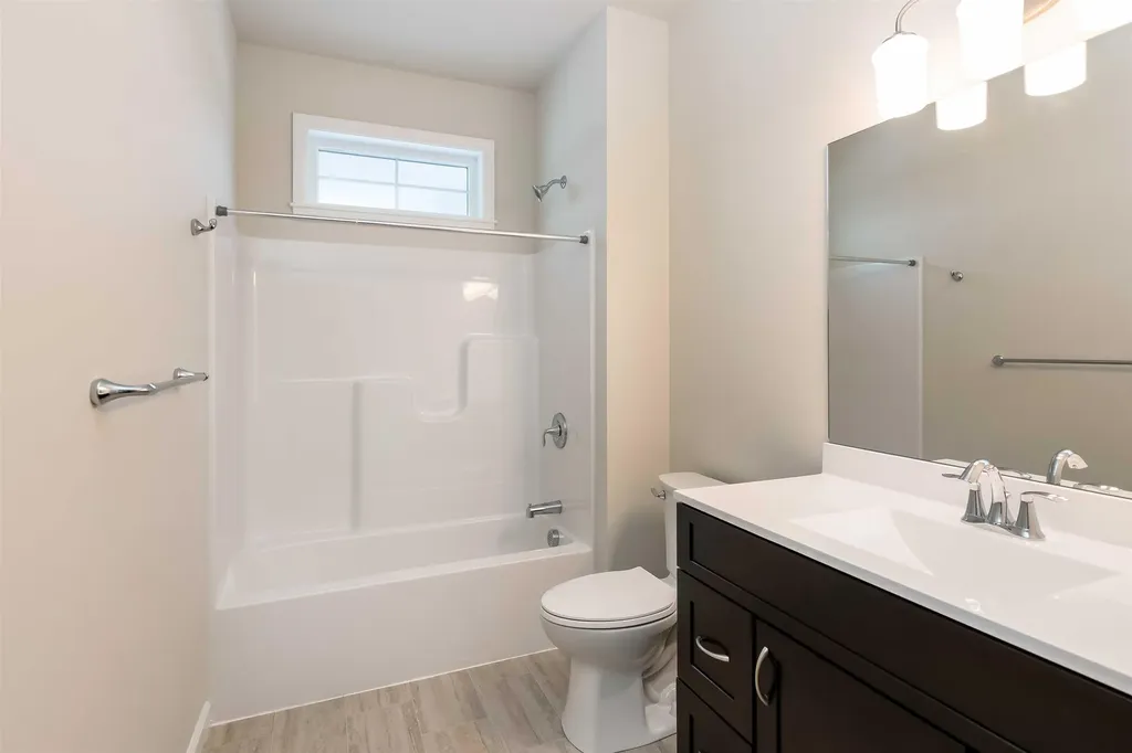 17 Dogwood Circle Milton VT 05468