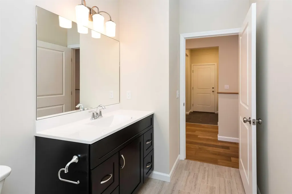 17 Dogwood Circle Milton VT 05468