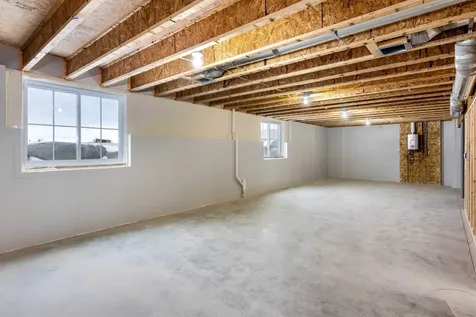 17 Dogwood Circle Milton VT 05468