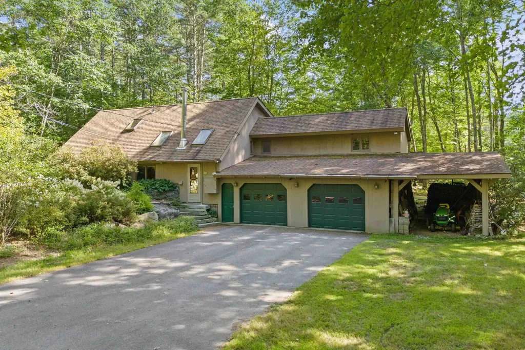 325 Stark Highway North Dunbarton NH 03046