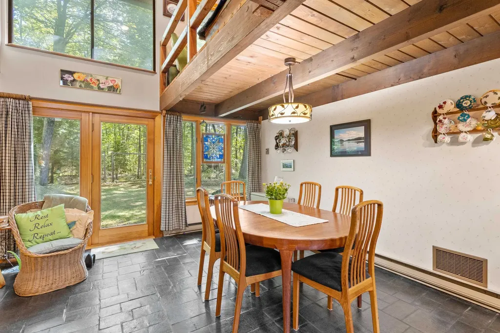 325 Stark Highway North Dunbarton NH 03046