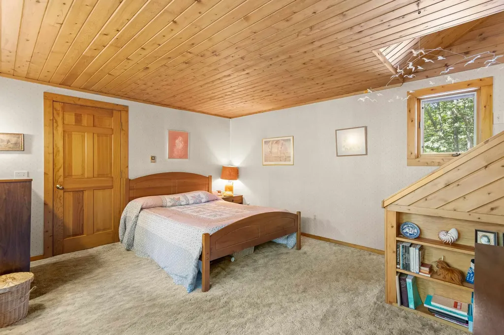 325 Stark Highway North Dunbarton NH 03046