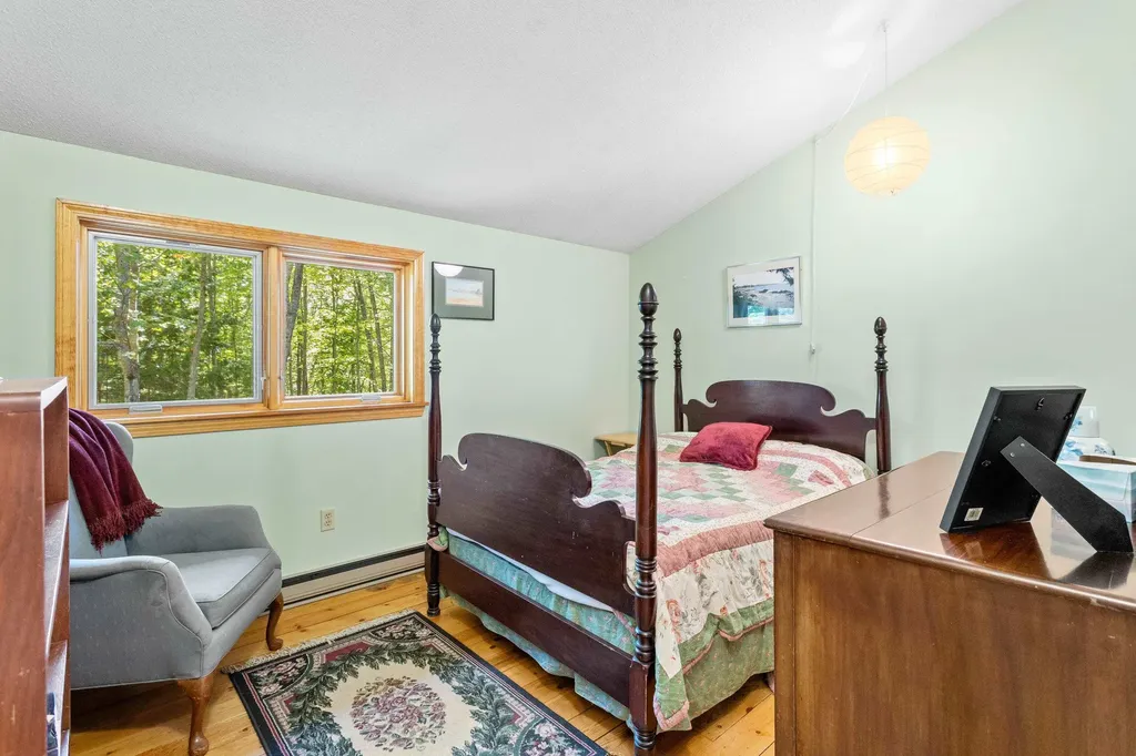 325 Stark Highway North Dunbarton NH 03046