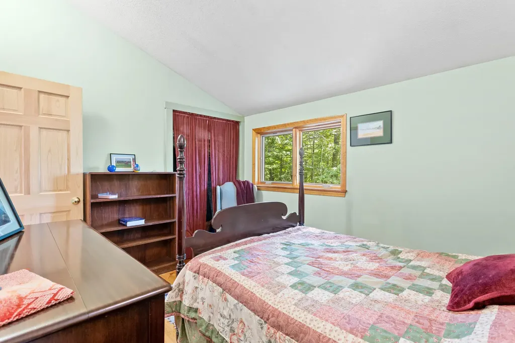 325 Stark Highway North Dunbarton NH 03046