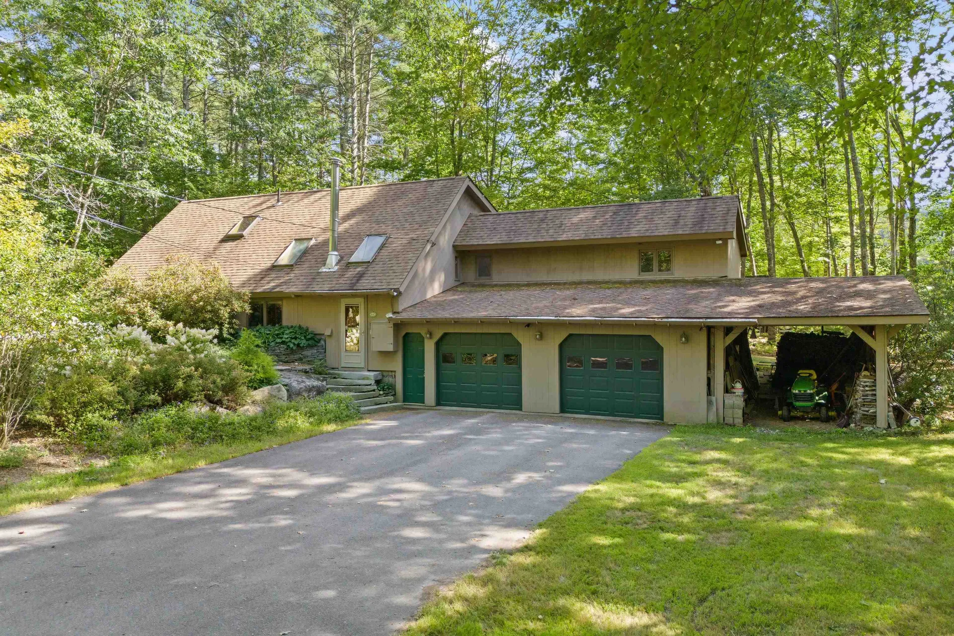 325 Stark Highway North Dunbarton NH 03046