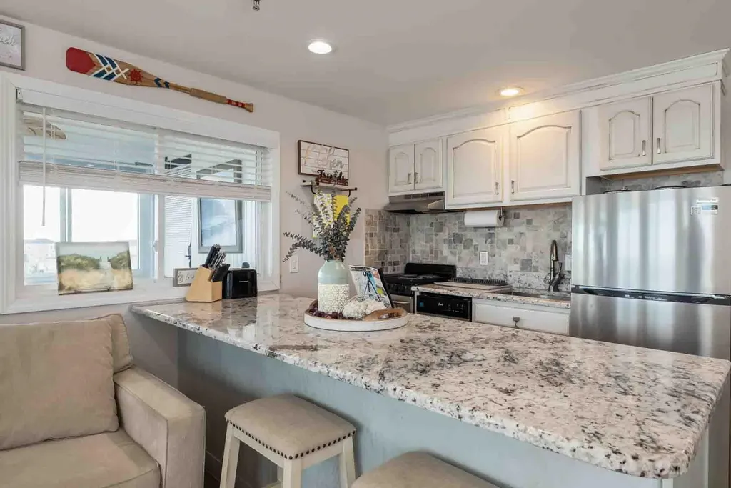 19 Atlantic Avenue Hampton NH 03842