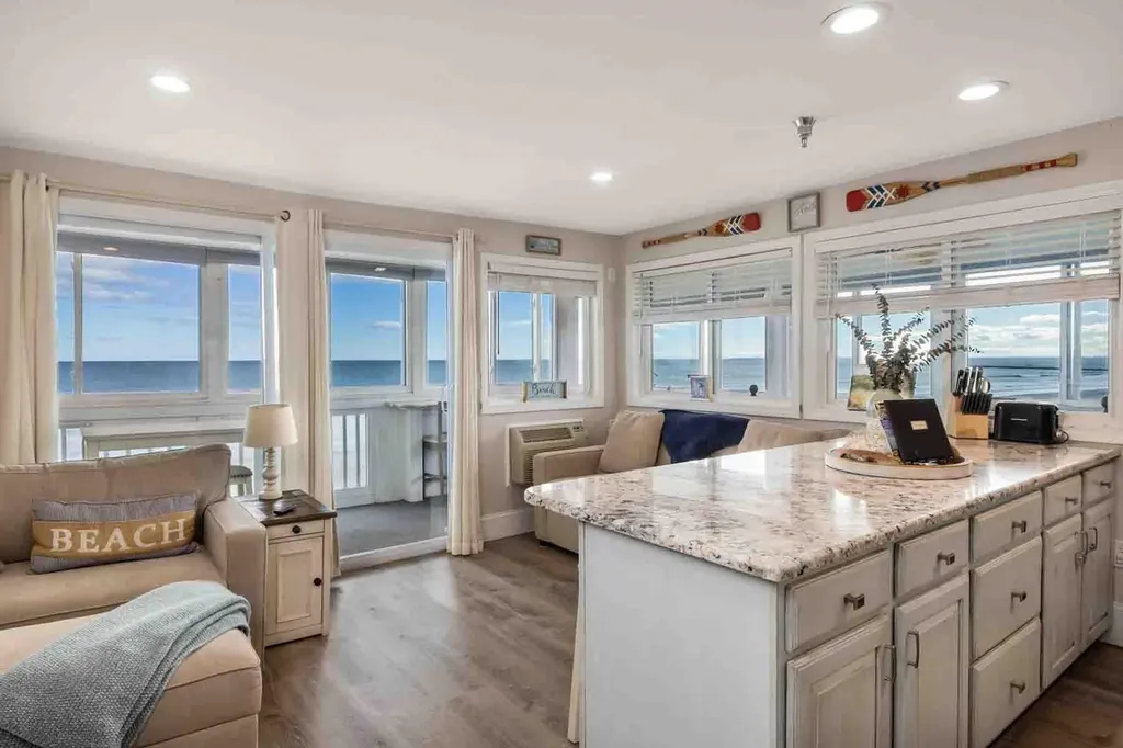 19 Atlantic Avenue Hampton NH 03842