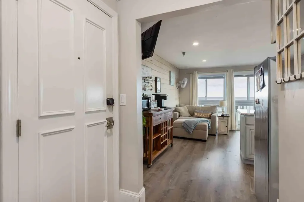 19 Atlantic Avenue Hampton NH 03842