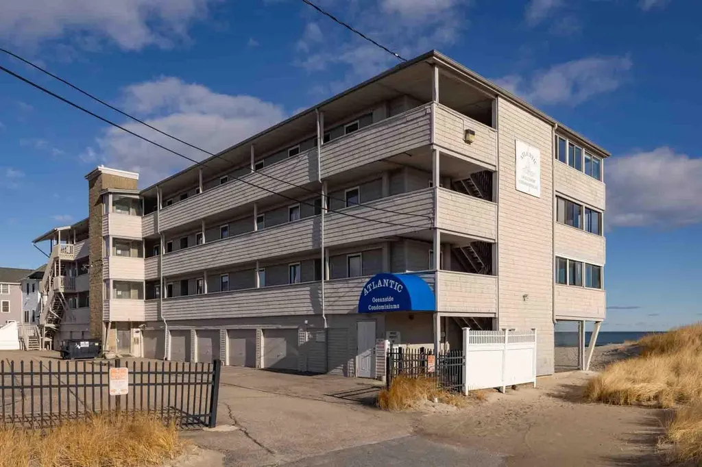 19 Atlantic Avenue Hampton NH 03842