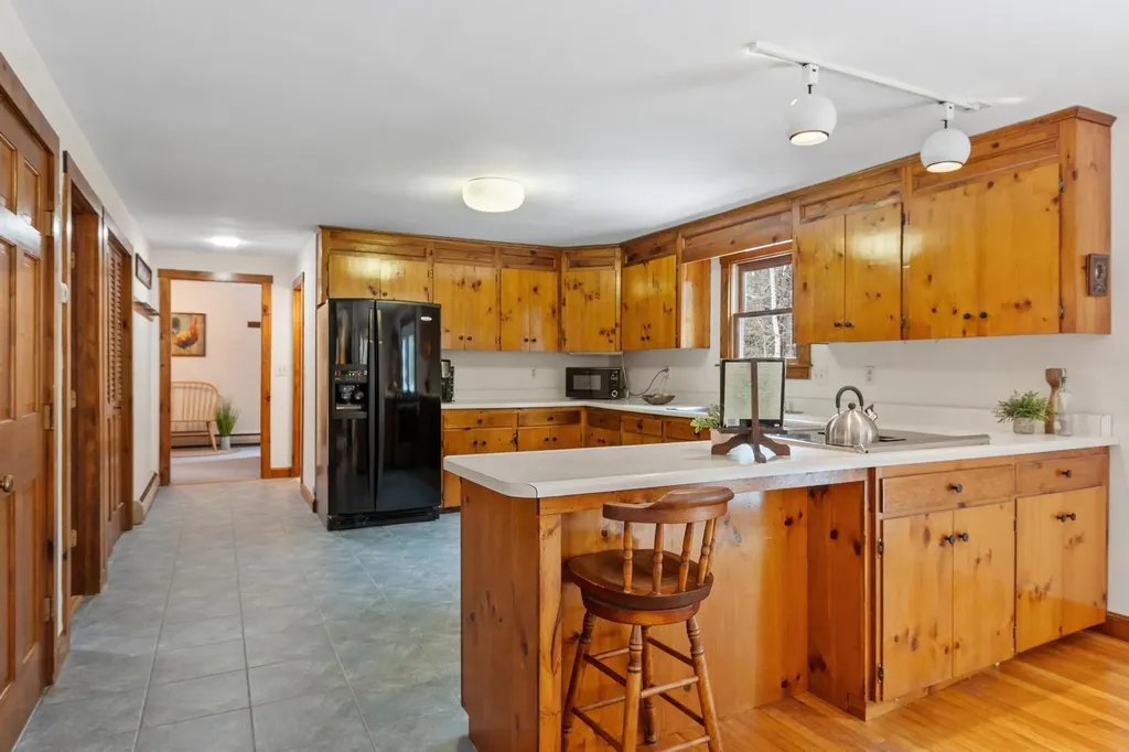 23 Greenbriar Road New Ipswich NH 03071