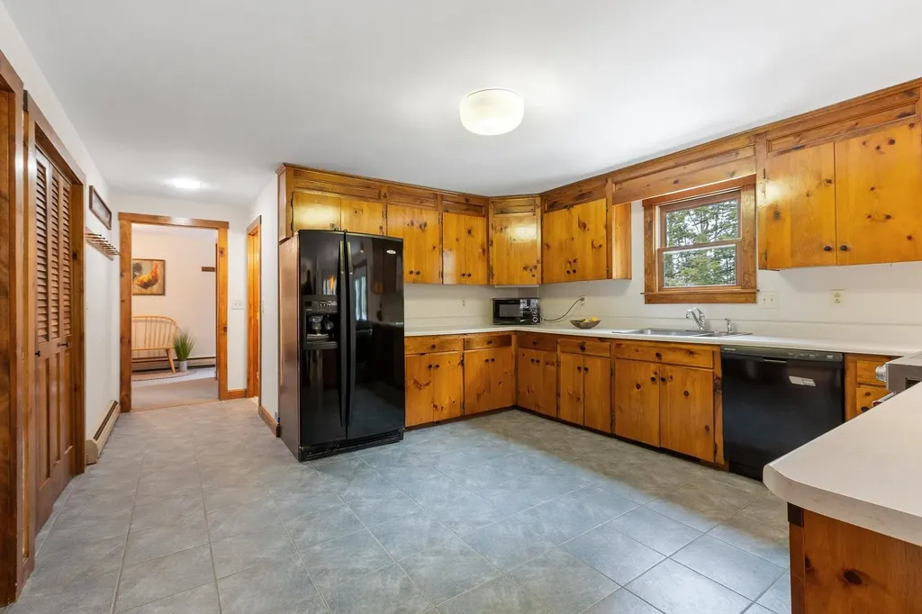 23 Greenbriar Road New Ipswich NH 03071