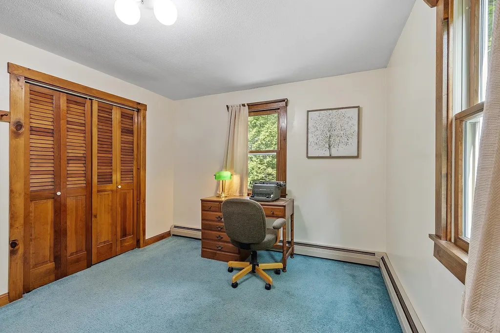 23 Greenbriar Road New Ipswich NH 03071