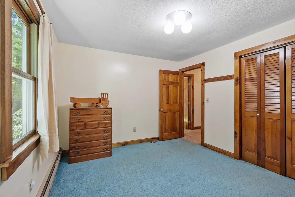 23 Greenbriar Road New Ipswich NH 03071