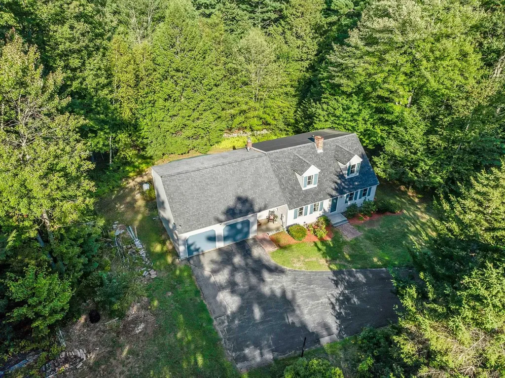 23 Greenbriar Road New Ipswich NH 03071