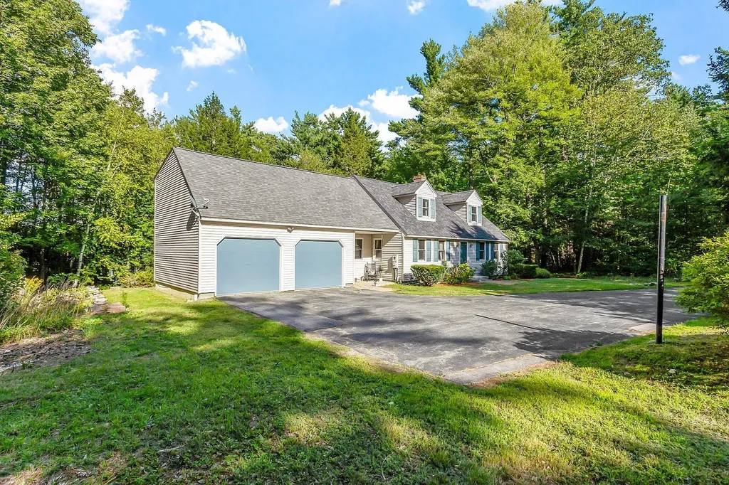 23 Greenbriar Road New Ipswich NH 03071
