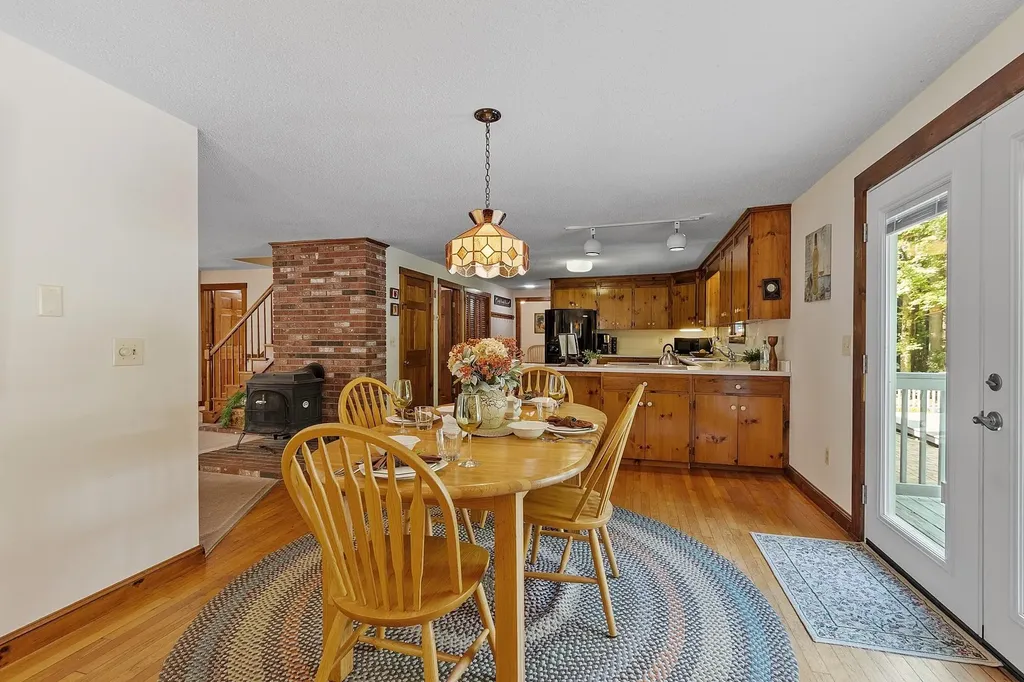 23 Greenbriar Road New Ipswich NH 03071