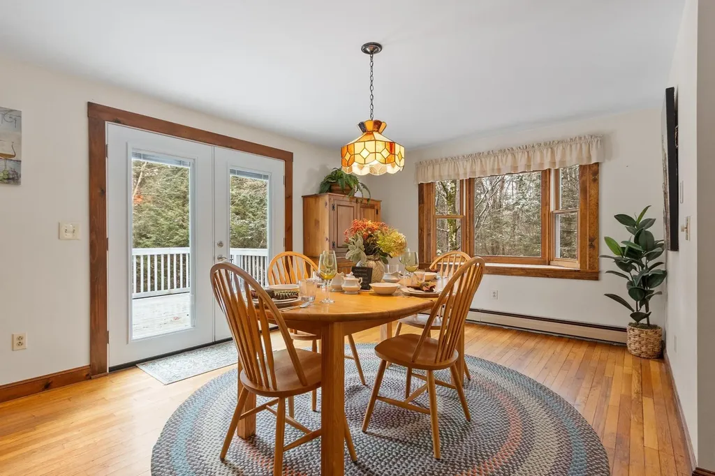 23 Greenbriar Road New Ipswich NH 03071