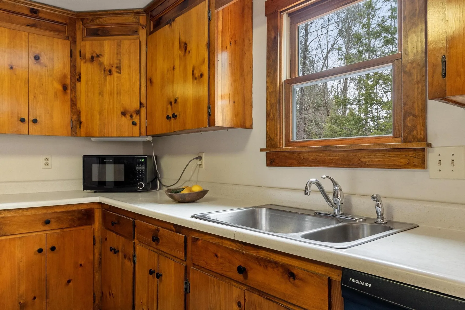 23 Greenbriar Road New Ipswich NH 03071