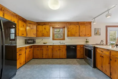 23 Greenbriar Road New Ipswich NH 03071