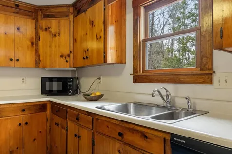 23 Greenbriar Road New Ipswich NH 03071