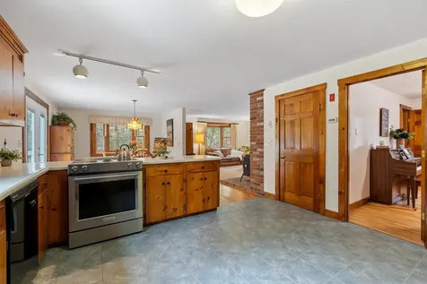 23 Greenbriar Road New Ipswich NH 03071