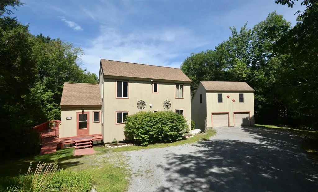 8 Old Spring Drive Grantham NH 03753