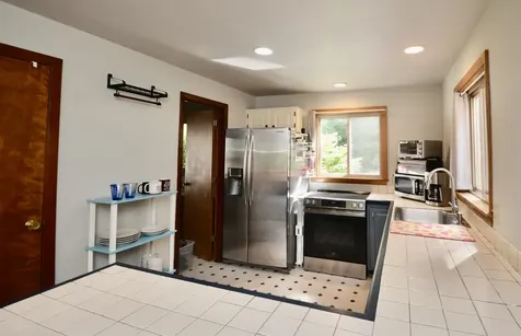 8 Old Spring Drive Grantham NH 03753