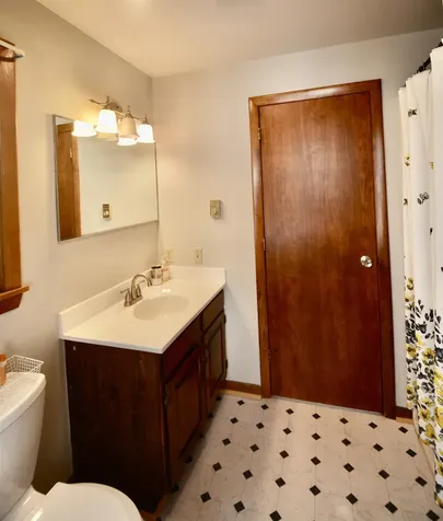 8 Old Spring Drive Grantham NH 03753