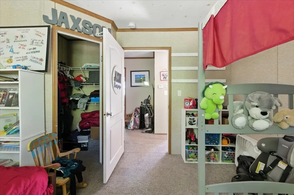 1433 N 116 Road Bristol VT 05443