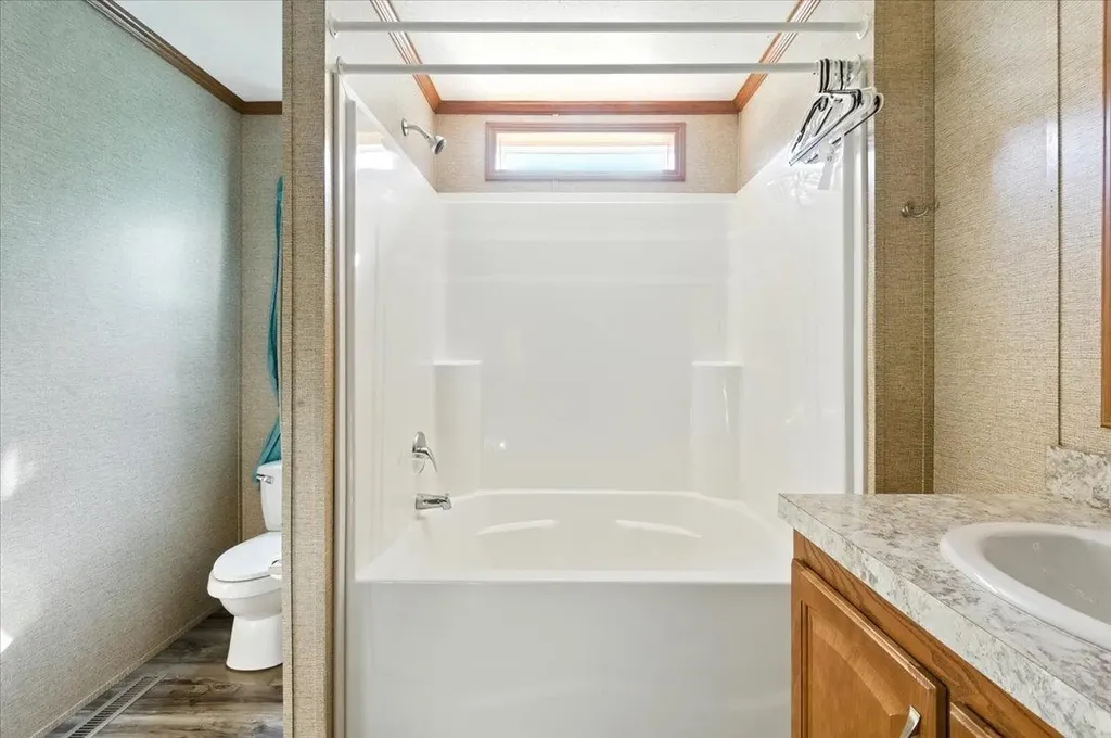 1433 N 116 Road Bristol VT 05443