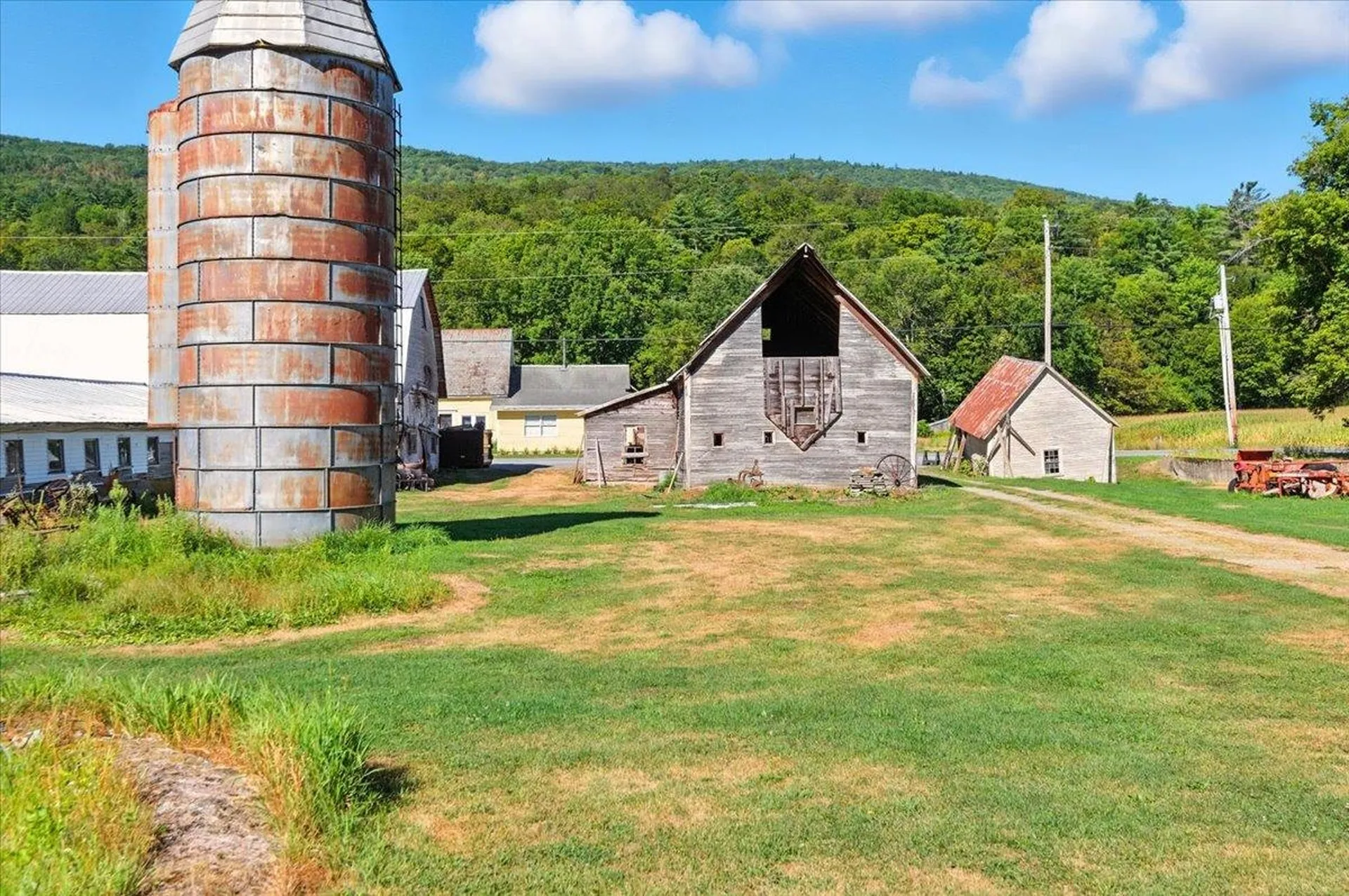 1433 N 116 Road Bristol VT 05443