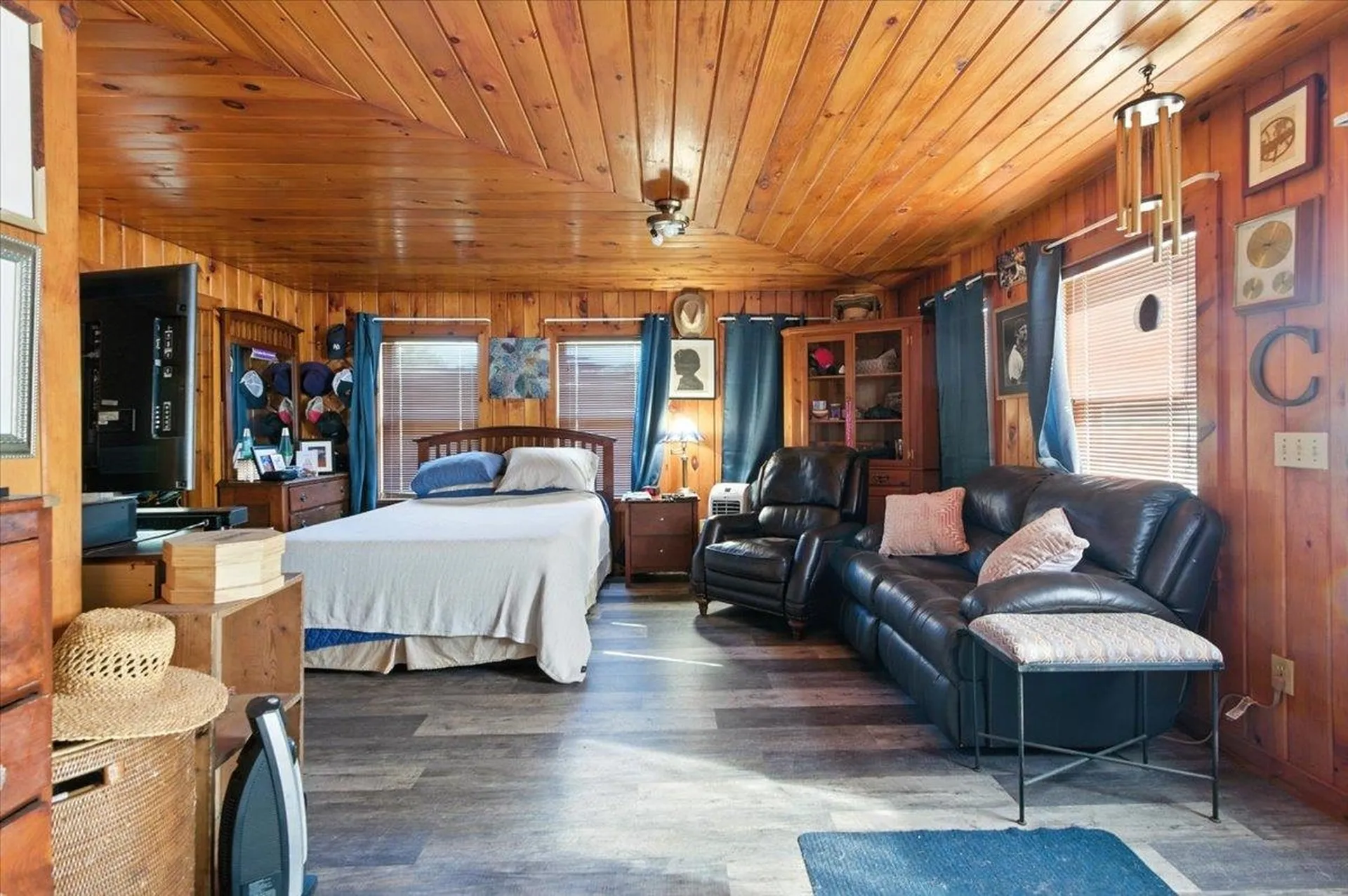 1433 N 116 Road Bristol VT 05443