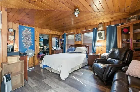 1433 N 116 Road Bristol VT 05443