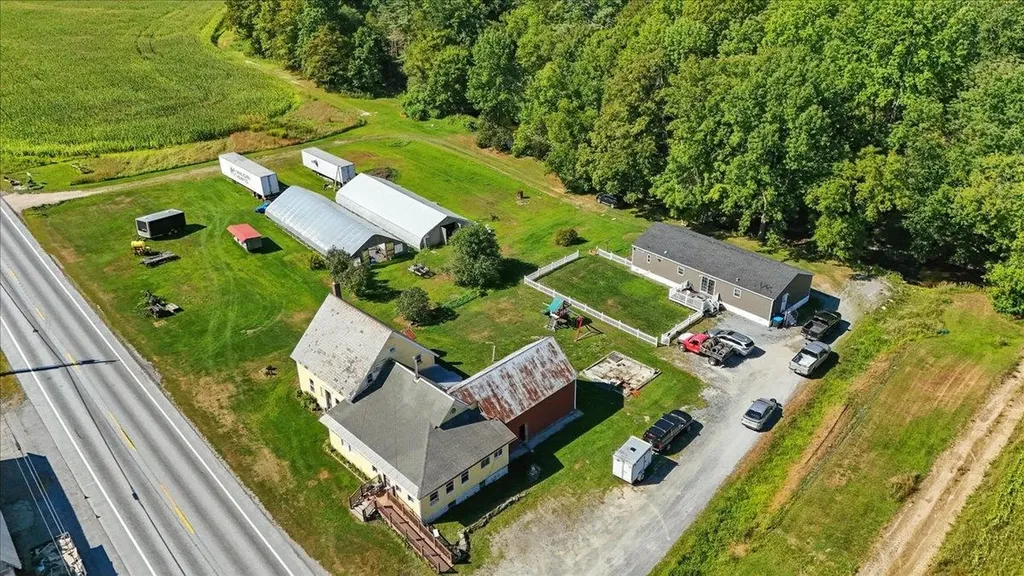 1433 N 116 Road Bristol VT 05443