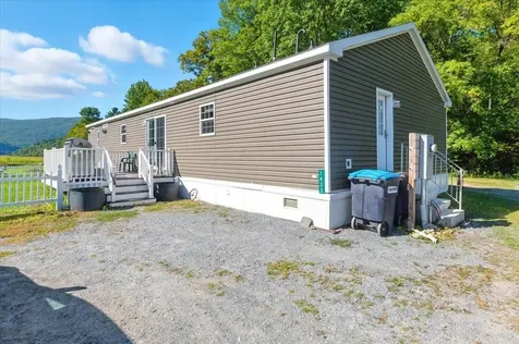 1433 N 116 Road Bristol VT 05443