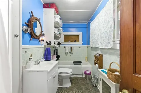 1433 N 116 Road Bristol VT 05443